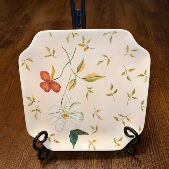 (2) Harry & David Ceramic Square Floral Design Plates - Picture 4 of 14